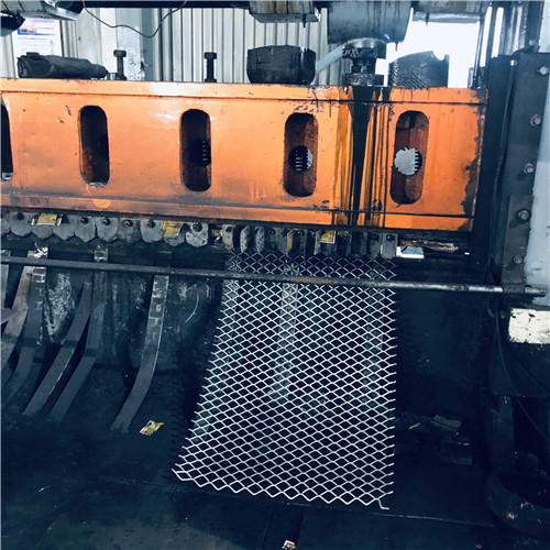 1668327641403073977.jpg 腳踏菱形網.jpg